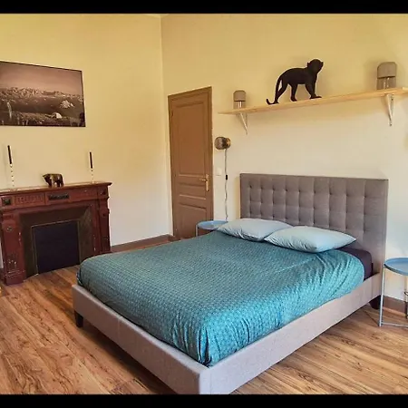 Sequoia, Maison D'hote A *